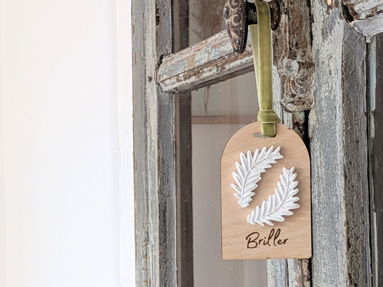 Décor en plâtre parfumé message "Briller" parfum "Figue".